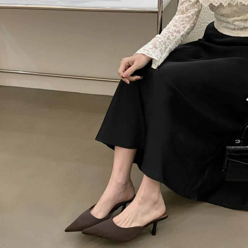 2025 Léto Dámské Pantofle Mules s Krytou Špičkou Módní Mělké Nazouvací Pantofle Dámské Ležérní Nazouvací Boty