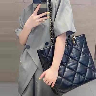 2022 New  Style Leather Women's Bag 22B Black Gold Tote Bag Large Capacity Diamond Plaid Chain One Shoulder Armpit Bag