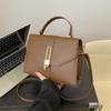 New high-end and elegant single shoulder female fashion crossbody bag casual and versatile small square bag