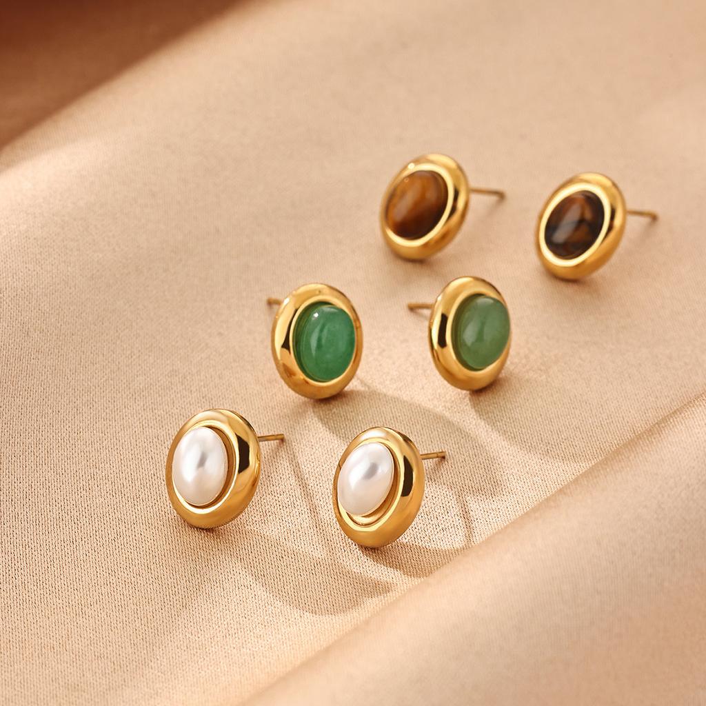 Oval Pearl‑Amber‑Stone 18K Gold‑Plated Stud Earrings, Versatile Women Ear Jewelry