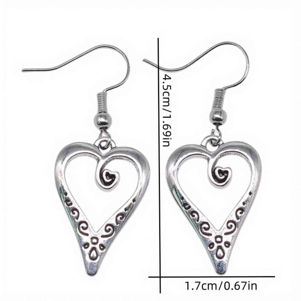 1 Pair of Retro Style Hollow Heart-shaped Pendant Earrings, Casual Decoration - The Perfect Gift for Her