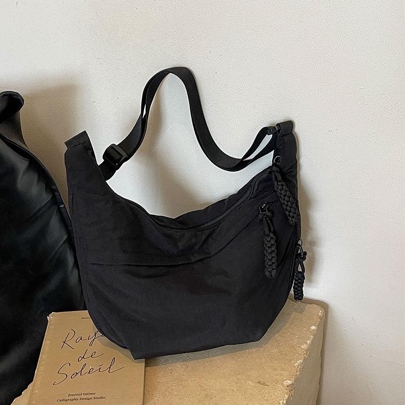 Simple Solid Color Dumpling Bag Relaxing and Pleated Shoulder Bag for Women  Summer Large Capacity Crossbody Bag Nylon Lightweight Cloth