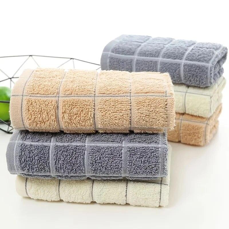 3 Absorbent Soft Towels for Quick Drying Suitable for Daily Use