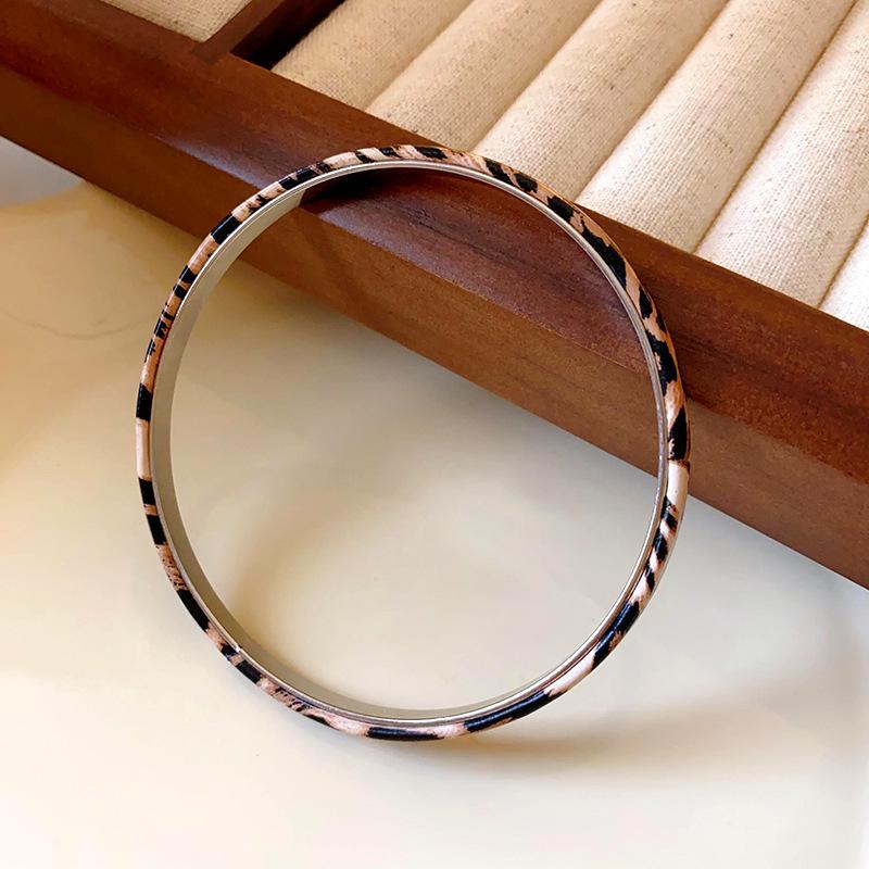 Real gold electroplated opening bracelet Korean ins metal texture bracelet niche cold wind high-end jewelry wholesale