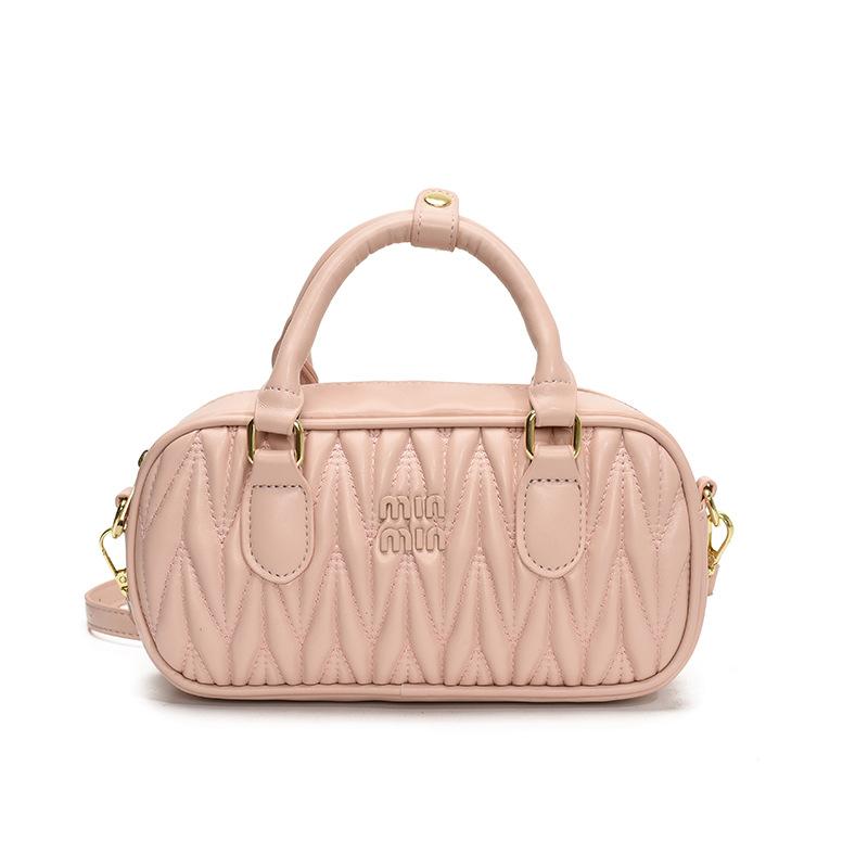 Simple hand carry pleated small square bag underarm bag 2025 summer new fashion shoulder bag trendy temperament messenger bag