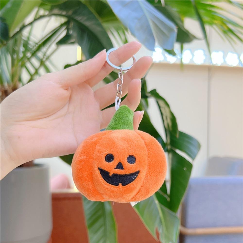 Hanging Pumpkin Plush Keychain Cartoon Plush Doll Keychain Cute Backpack Charm Women
