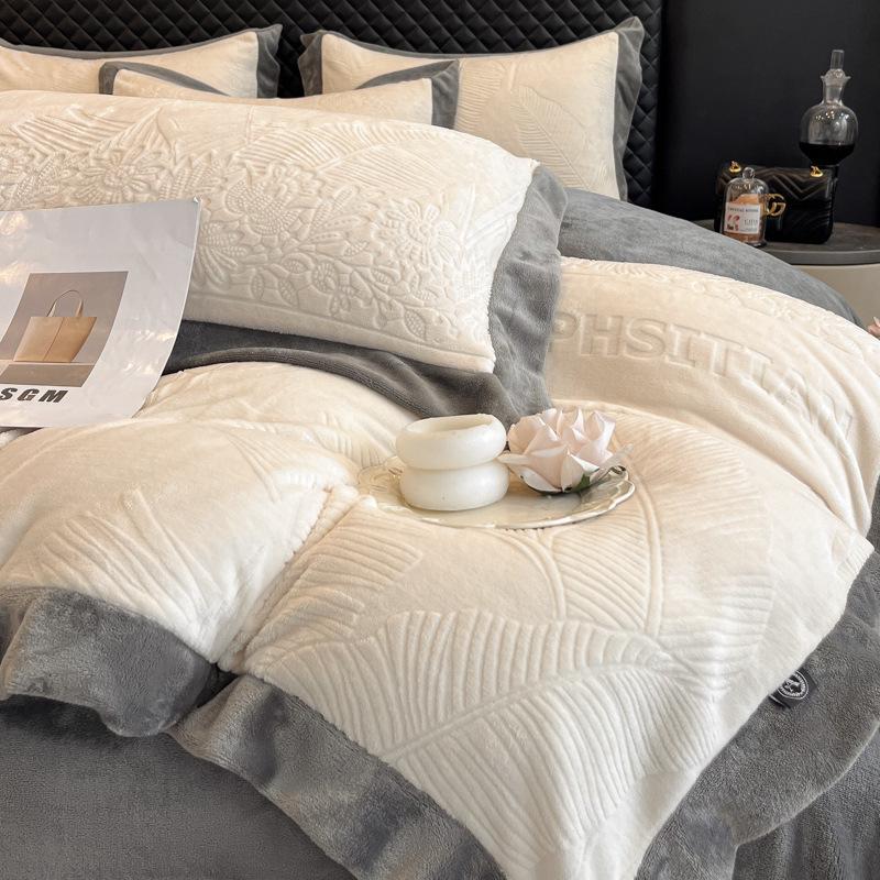 Matte Velvet 4-Piece Set: Non-Static, Solid Color, Wide-Edge Embroidery, Autumn/Winter Plus Velvet Fitted Sheet.