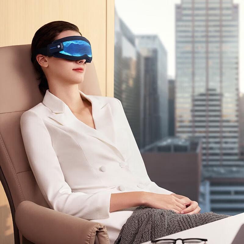 SKG W3 3D Sleep Eye Mask with Warm Compress