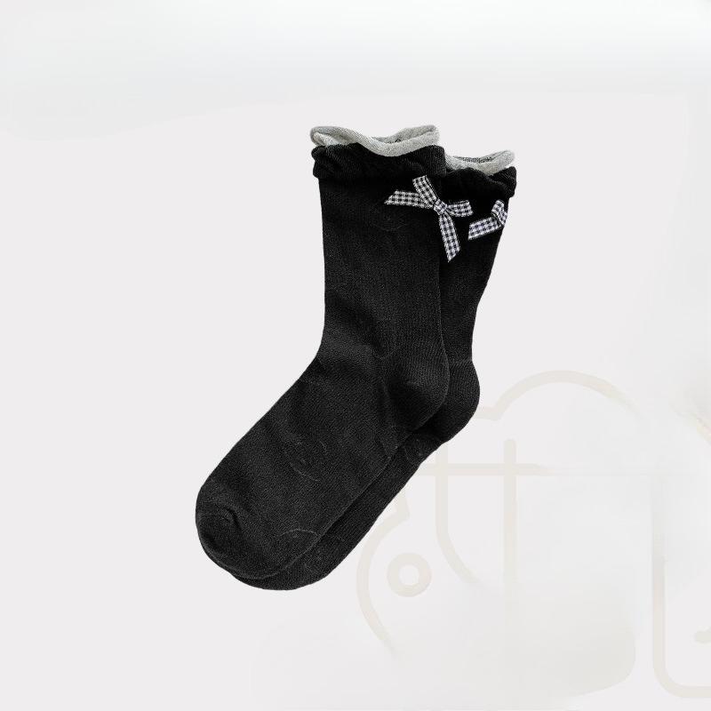 Double-layered Lace Socks for Women's Spring and Summer with A Dark Pattern and A Double-layered Lace Design