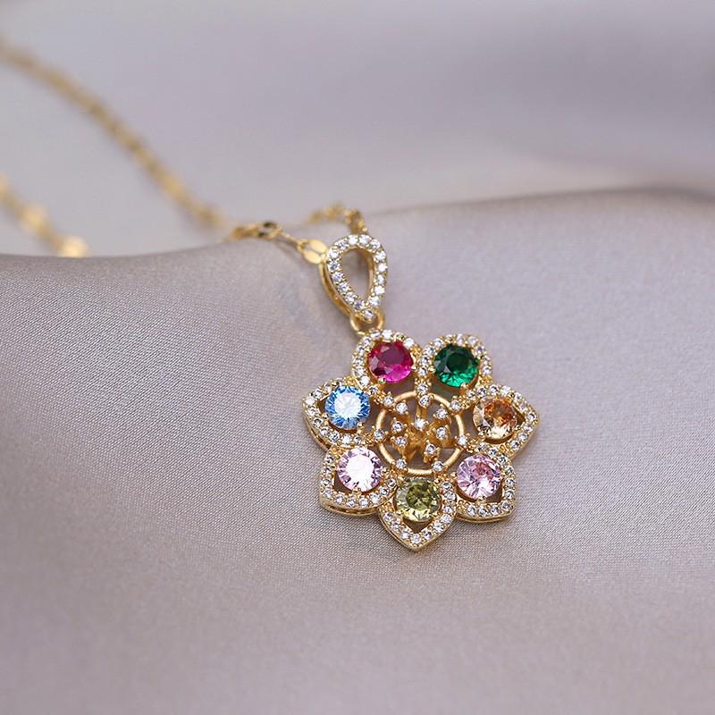 Women's Fashion Heart Pendant Necklace - Elegant, Simple Design, Versatile Clavicle Chain Jewelry