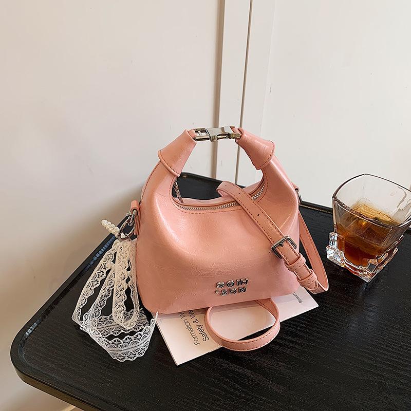 Portable Bow Dumpling Bag Women's Korean Version Ins Trendy Fashion Shoulder Bag 2025 New Simple and Versatile Women's Bag