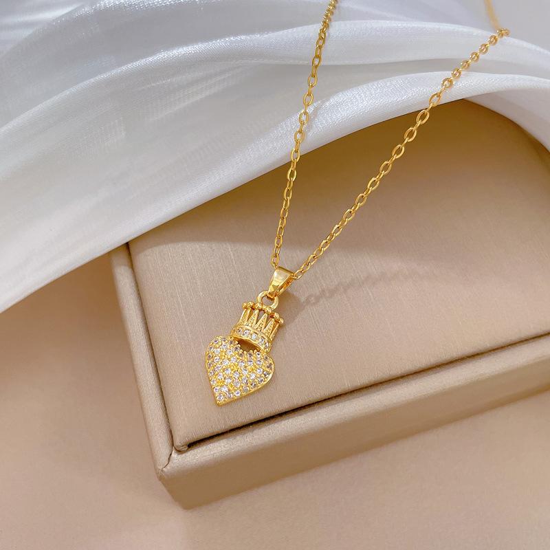 Titanium Steel Crown Love Light Luxury Temperament Gorgeous Full Diamond Necklace Women'S Versatile Collarbone Chain Titanium Steel Chain
