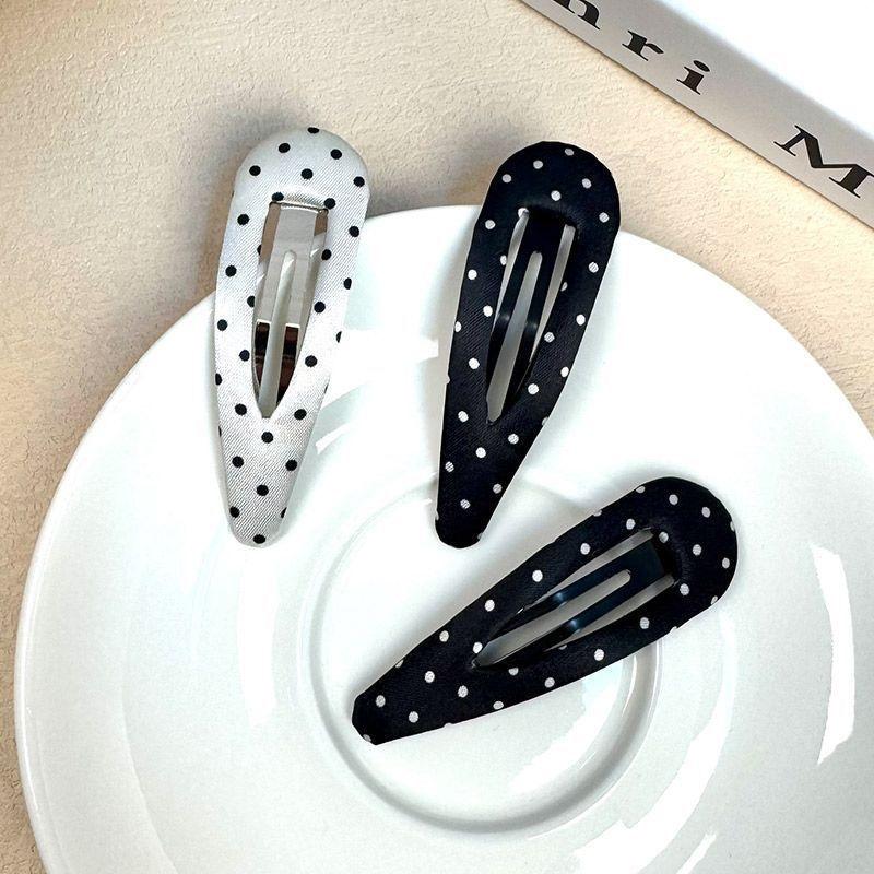 Korean Dot Plush Side Hair Clips Elegant Bangs Barrettes Women Pair Hair Accessories