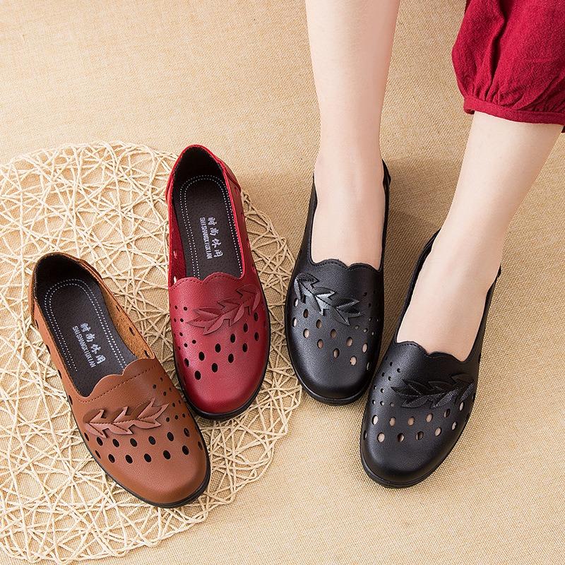 New Shoes Spring Single Shoes Non-slip Soft Sole Hollow Leather Shoes Comfortable Flat Bottom Old Man Hole Middle Old Woman Shoes