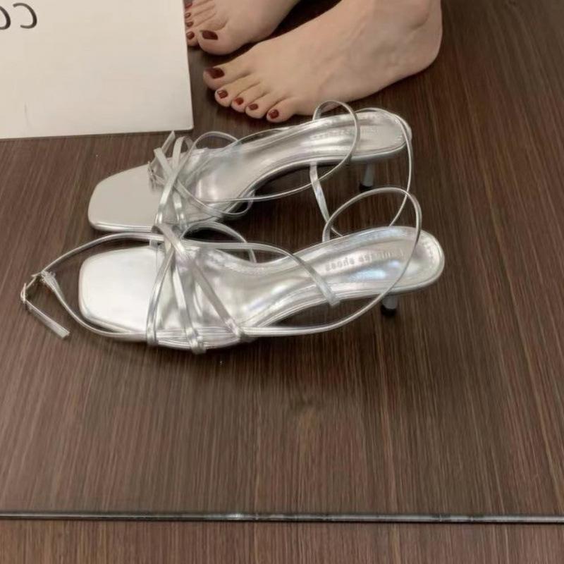 Niche French temperament one-word cool slippers fairy shoes to wear outside the summer of 2025 new square head stiletto sandals