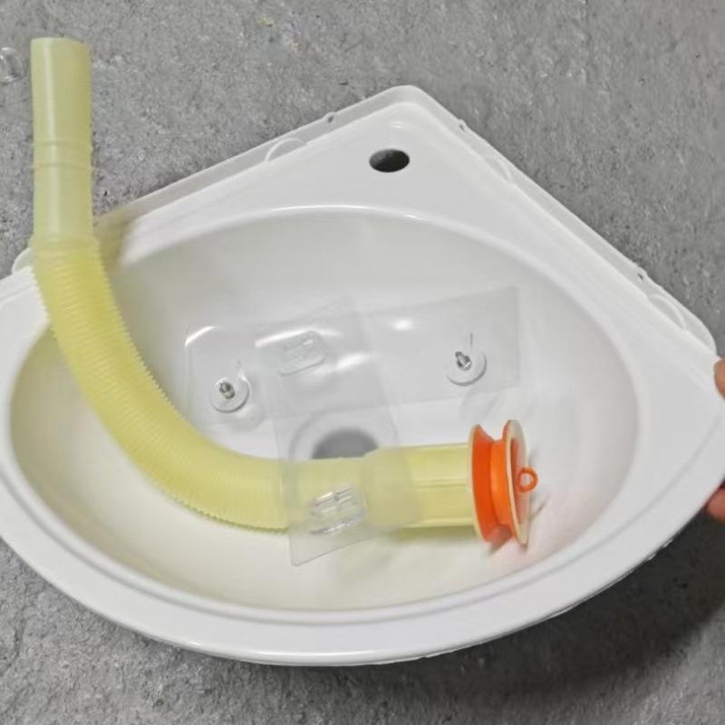 Kompaktní trojúhelníkové umyvadlo na rohové stěny pro malé prostory, byty nebo balkony