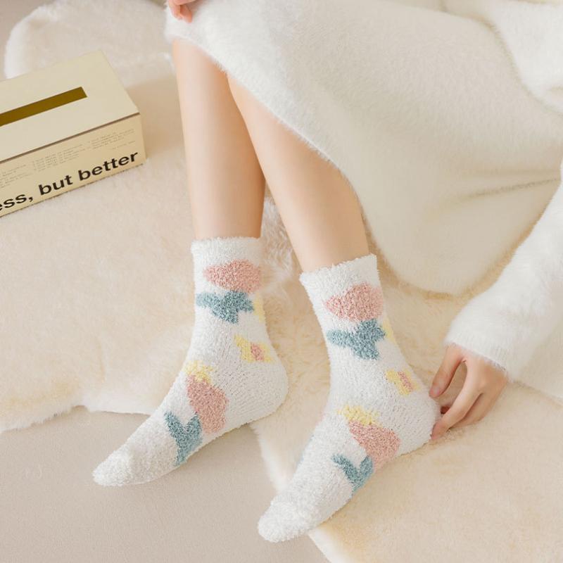 Women Candy Warm Socks Lady Heart Pattern Kawaii Thick Coral Fleece Warm Tulip Flower Winter Cotton Casual Socks Female