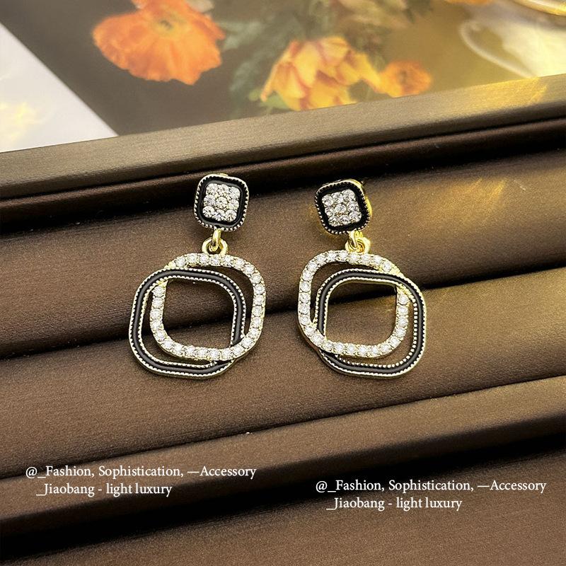 Silver Needle Fashion High-end Sense Diamond-set Black Earrings Niche Versatile Temperament Earrings Light Luxury High-quality Earrings