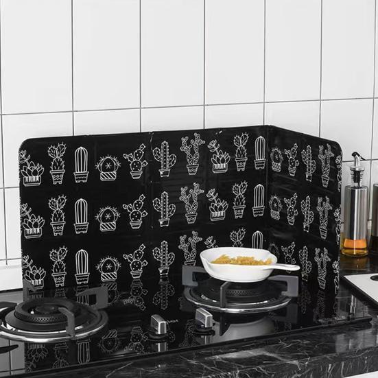 3 Sided Splatter Guard Foldable Grease Splatter Screen Aluminum Foil Oil Splash Guard Protects Stove from Food Splatter for Stove Top Frying Pan