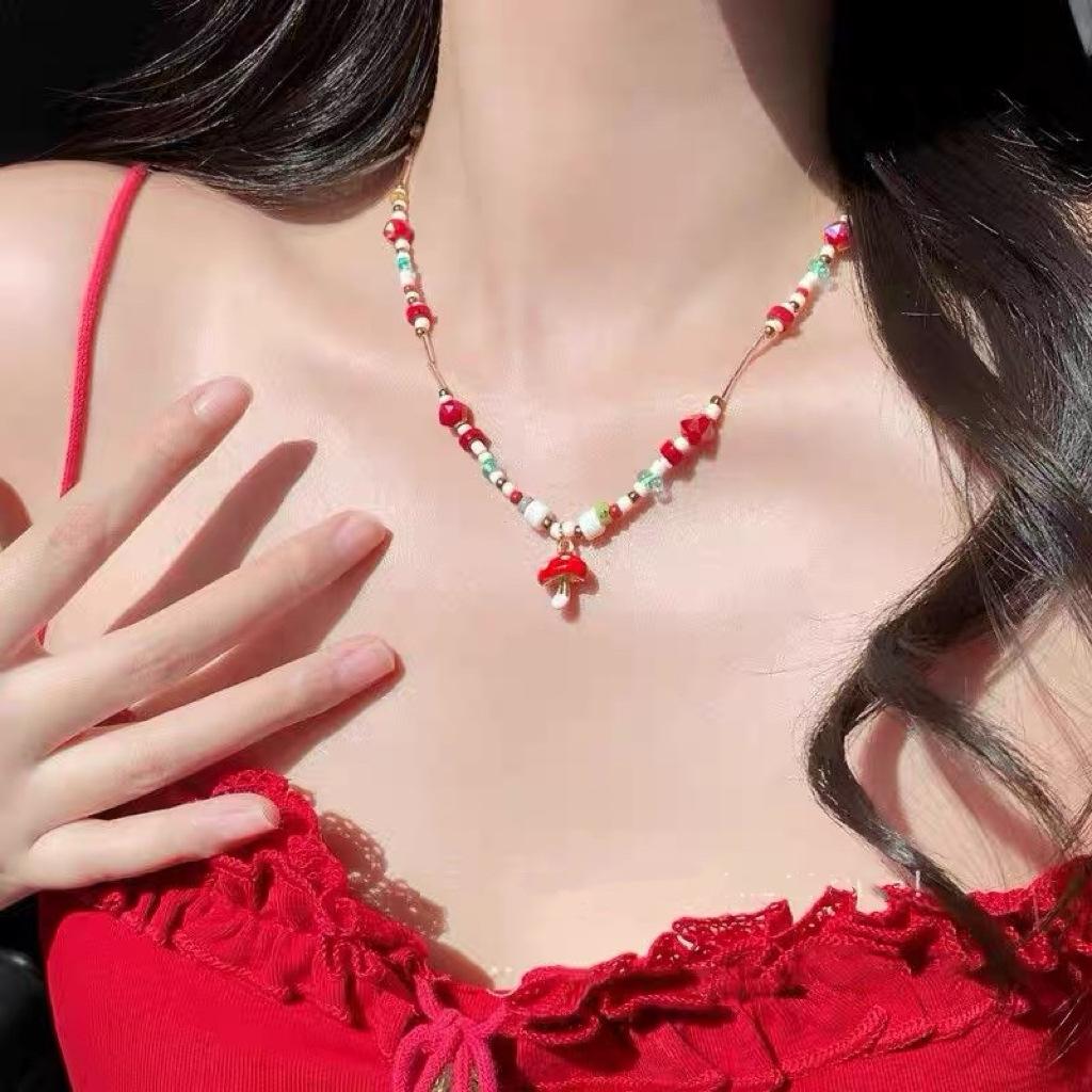 Female Niche Collarbone Summer Mushroom Necklace