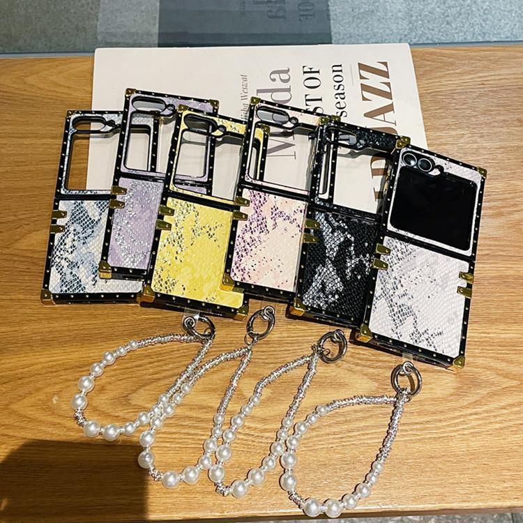 Applicable To Samsung ZFlip6 Mobile Phone Case Trendy Brand Snake Skin Pattern with Hanging Chain Folding Screen New ZFlip5 Protective Case