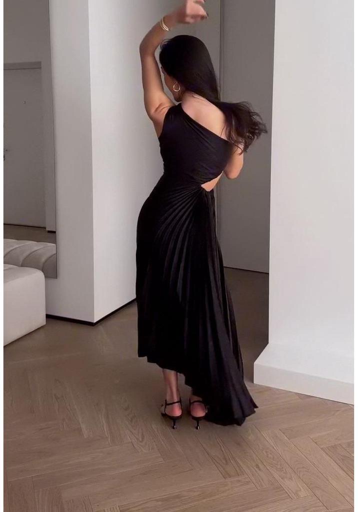 2025 Summer European-American Women's Off-Shoulder Pleated Solid Color Dress