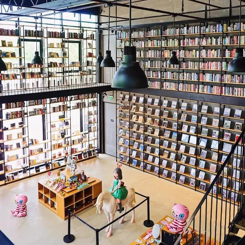 Acrylic Bookends and Stand for Books, Booklets, Records, and Displays