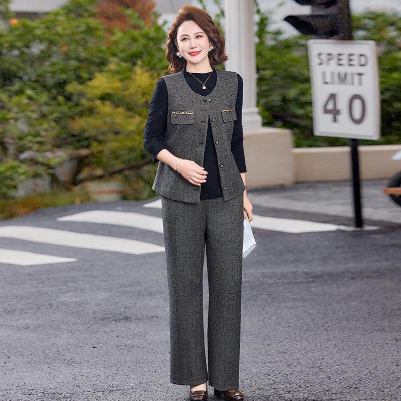 

Spring Casual Three-Piece Outfit for Women, Fashionable Set for Middle-Aged Moms (Ages 40-60) - Ideal for Spring and Autumn 4XL (suggested 140-155 jin)