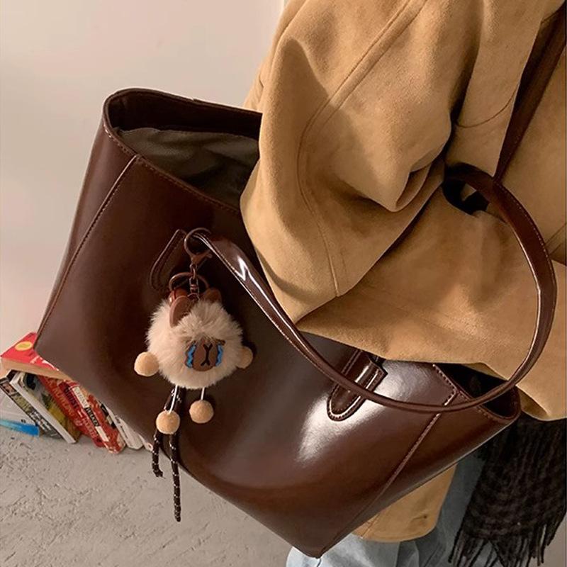 Tote Bag New Large Capacity Fashionable Women's Bag Retro Commuting Bag Shoulder Bag