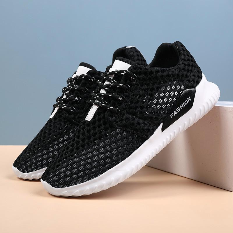 

Лето 2024 года, новые модные сетчатые дышащие и устойчивые к запахам кроссовки для бега с мягкой подошвой, универсальные женские повседневные туфли 35 чёрный