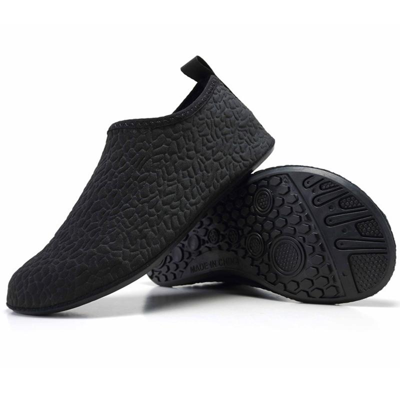 2024 Couple Aqua Shoes Summer Lightweight Men Water Shoes Quick-Drying Women Beach Shoes Soft Anti-Slip Sneakers Free Shipping