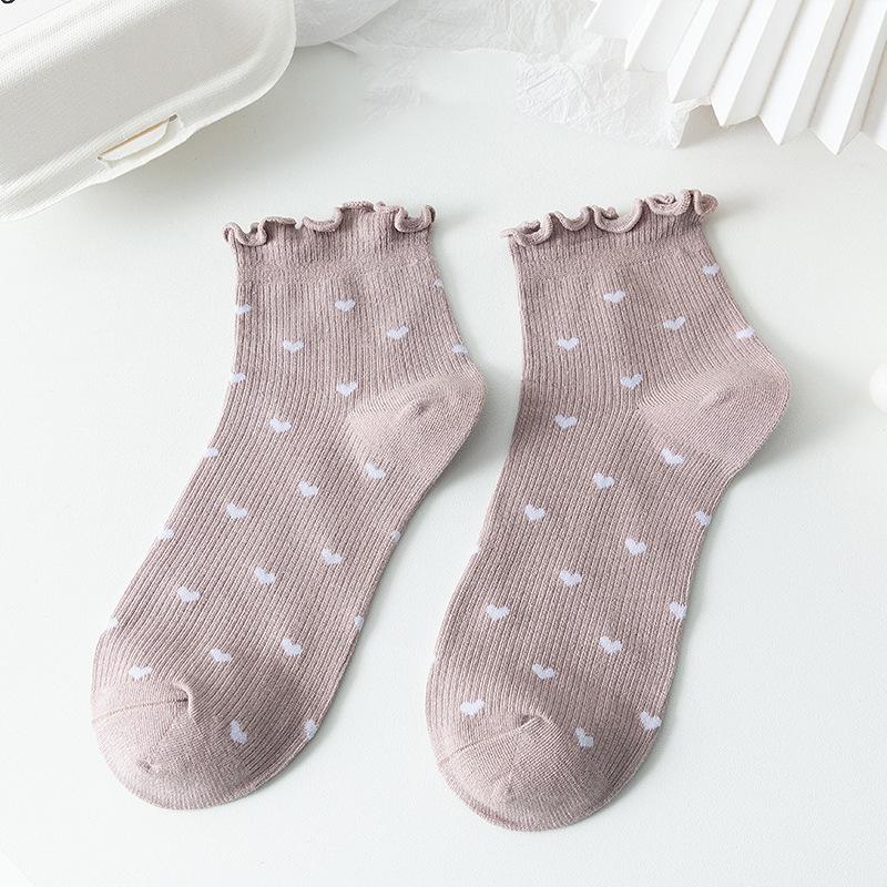 

Милые женские носки с принтом в виде сердечек, японская простота, элегантные женские короткие носки, мягкие дышащие, для жены