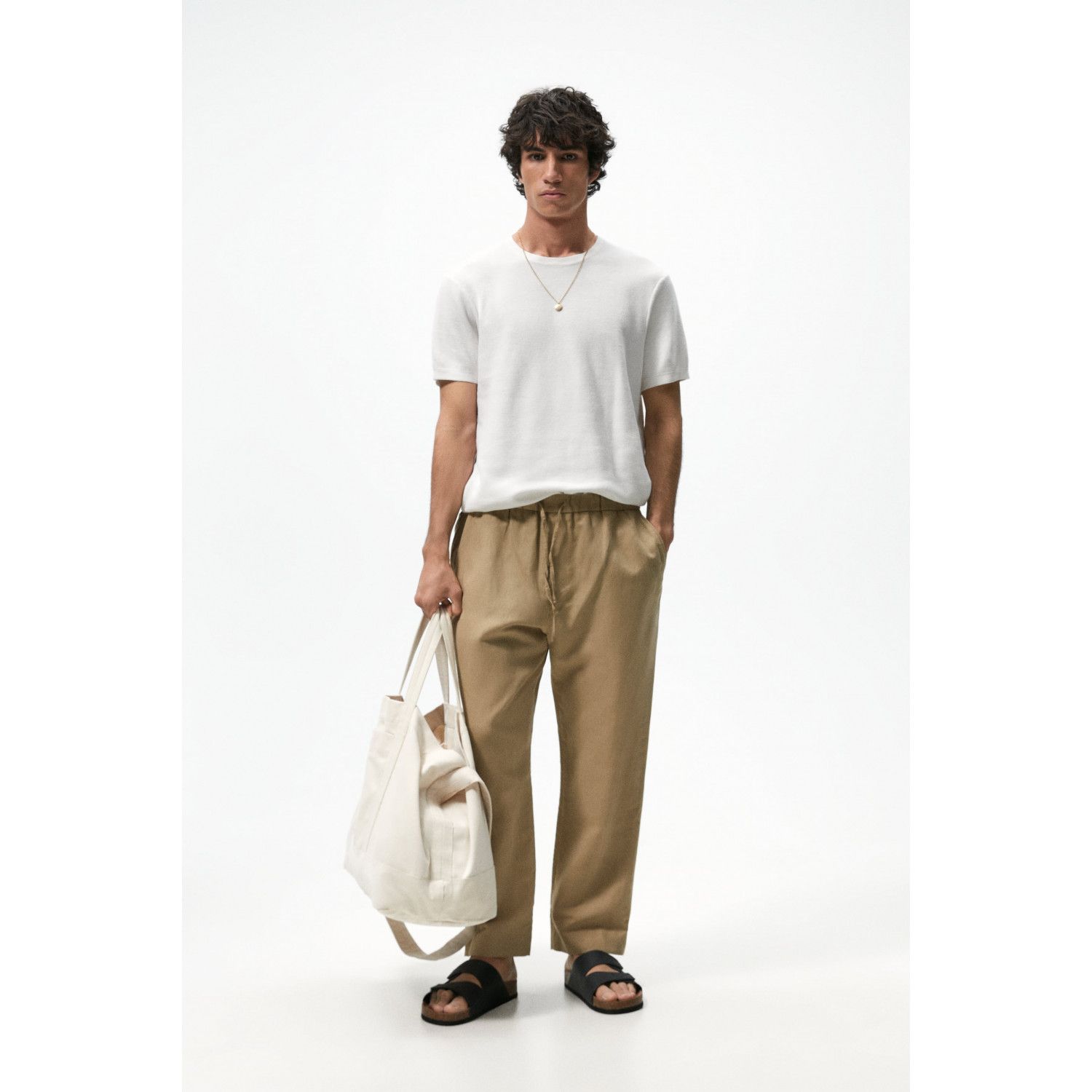 

TEXTURED KNIT T-SHIRT