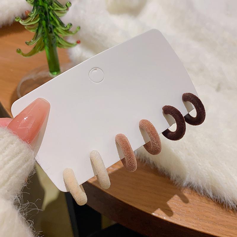 

Серьги-банты с жемчугом и флокированием 2024 года: Серебряные игольчатые серьги S925, универсальные женские серьги