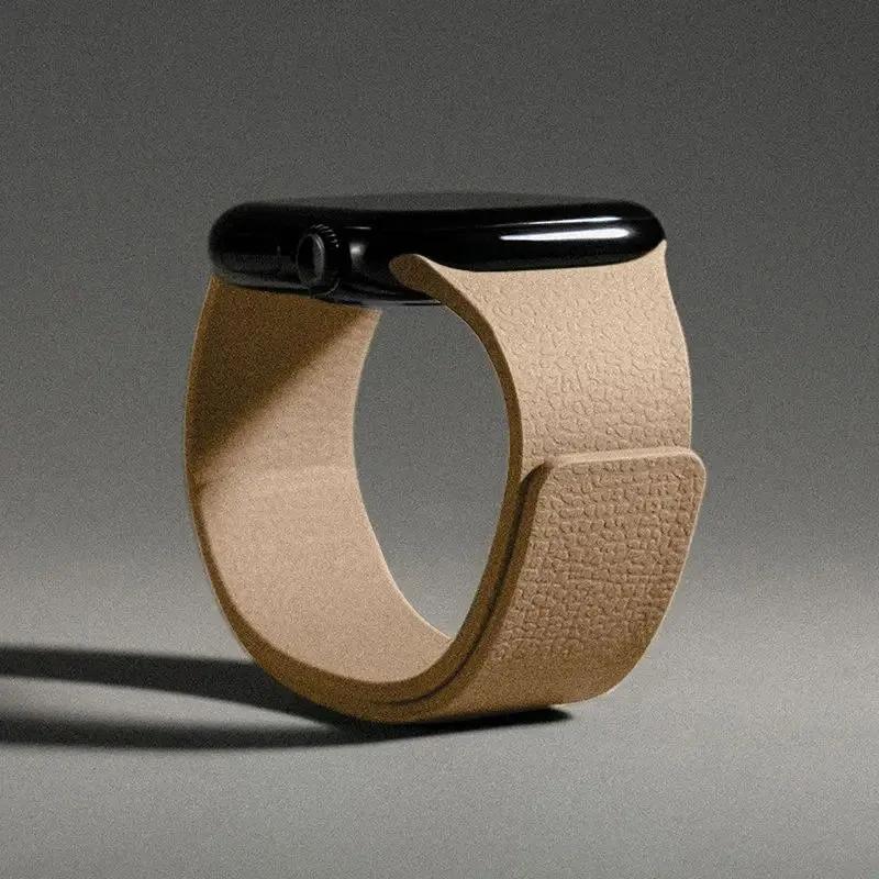Silicone magnetic strap without buckle, suitable for Apple Watch series 1-9, SE / 10, 38-40-41-42mm