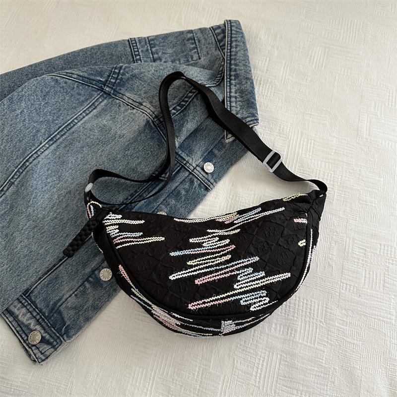 Trendy 2024 New Women s Shoulder Bag Featuring Chic Stripe Design And Durable Fabric чёрный