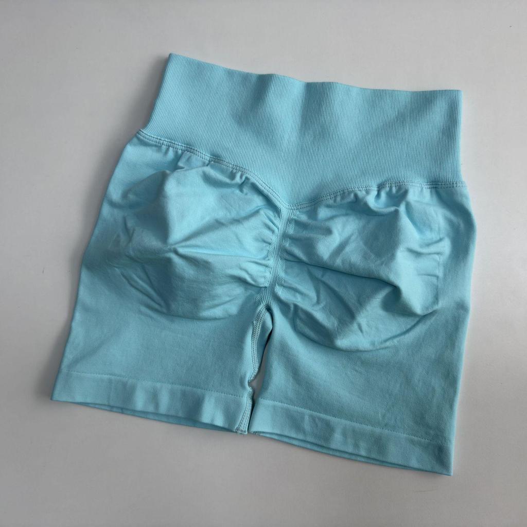 Women's High-Waist Quick-Dry Seamless Yoga Shorts with Peach-Lifting Design