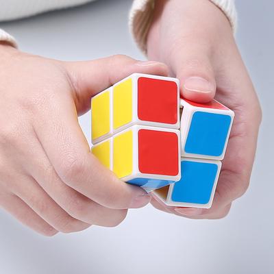 2x2x2 Magic Cube Puzzle Rychlost Základní kostky Magico Kids Rubiks Cube Děti Vzdělávací hračky Vlastní fakt