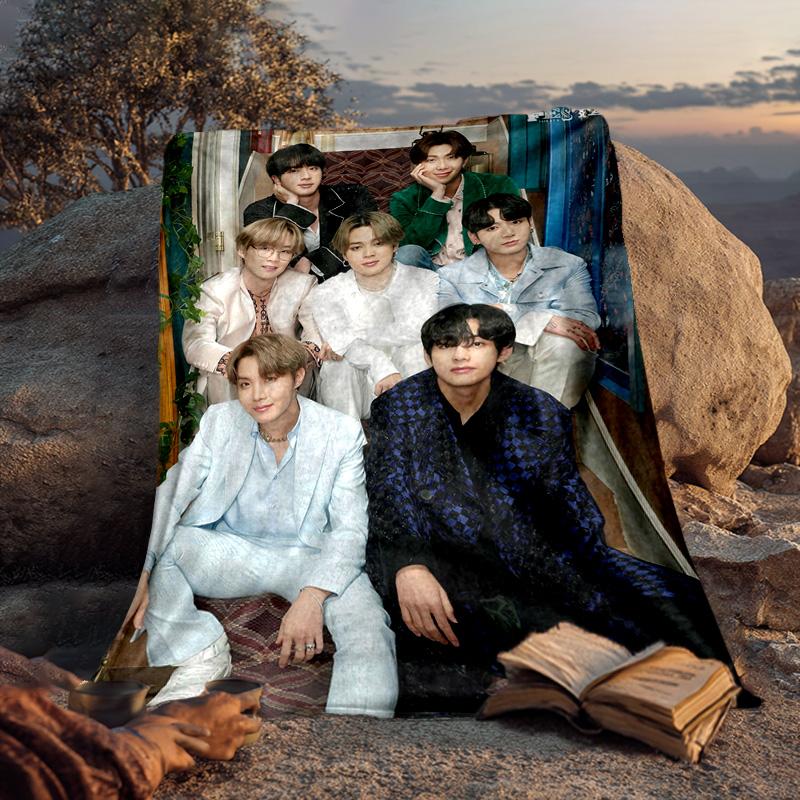 1PC K-pop music group Flannel Blanket Gift, Suitable for Both Men And Women, Soft Ideal for Beds And Sofa, Birthday Or Christmas Gift