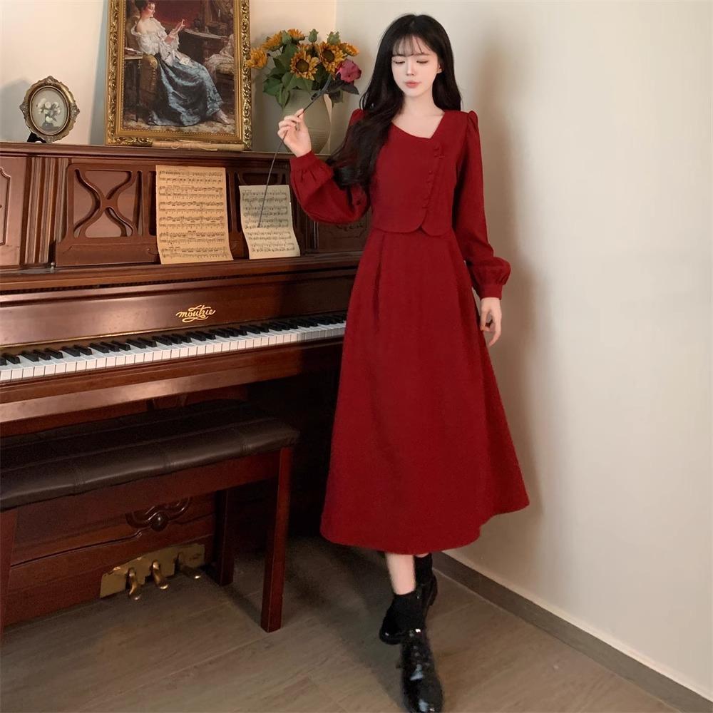 Large Size French Retro Hepburn Style Red Dress Women's Autumn and Winter Slightly Fat Mm Waist and Thin Toast Dress Long Dress