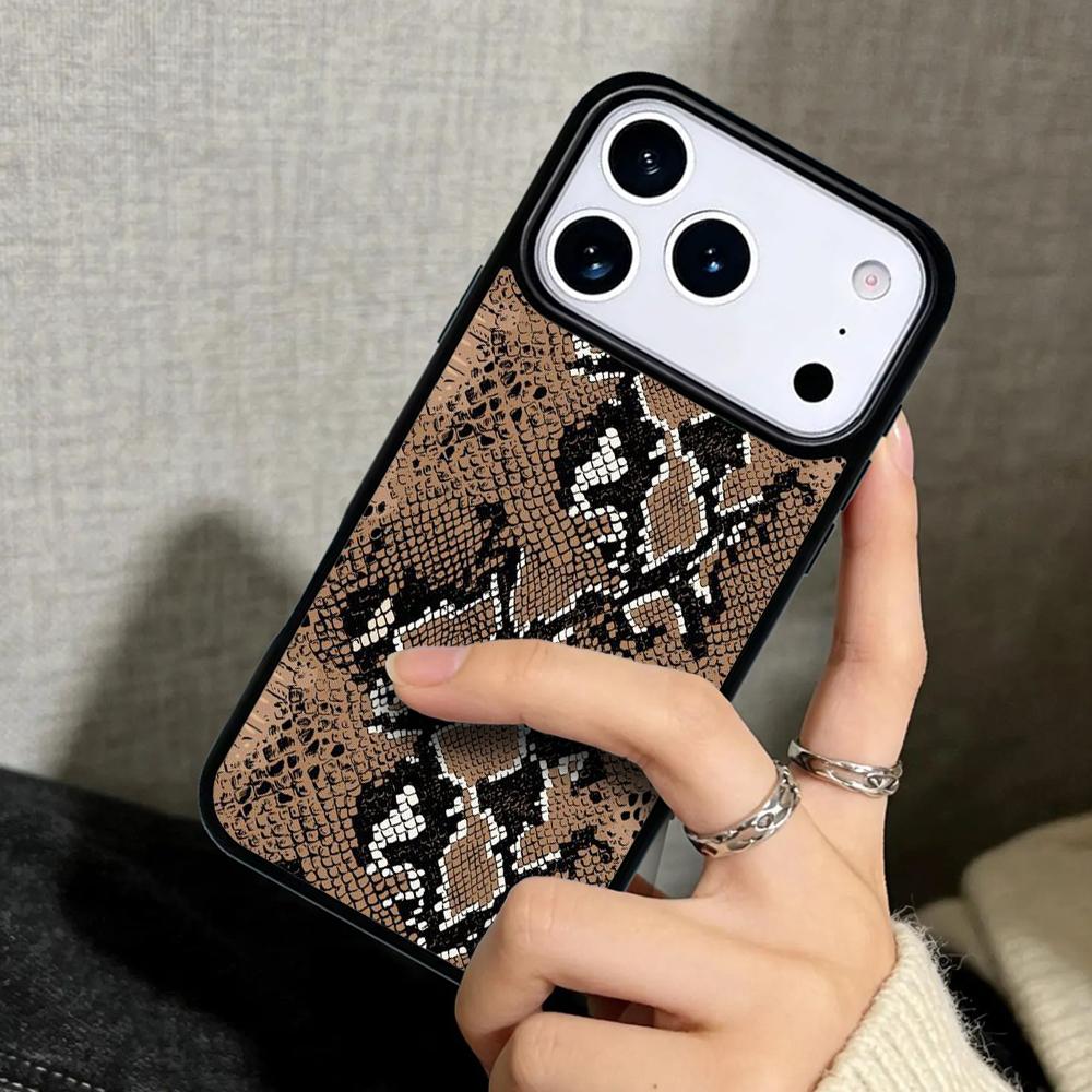 Capa Case for iPhone 17 Air 16 Pro Max 15 Plus 11 13 Mini 14 12 Back Phone Cover Snake Skin Texture iPhone 12