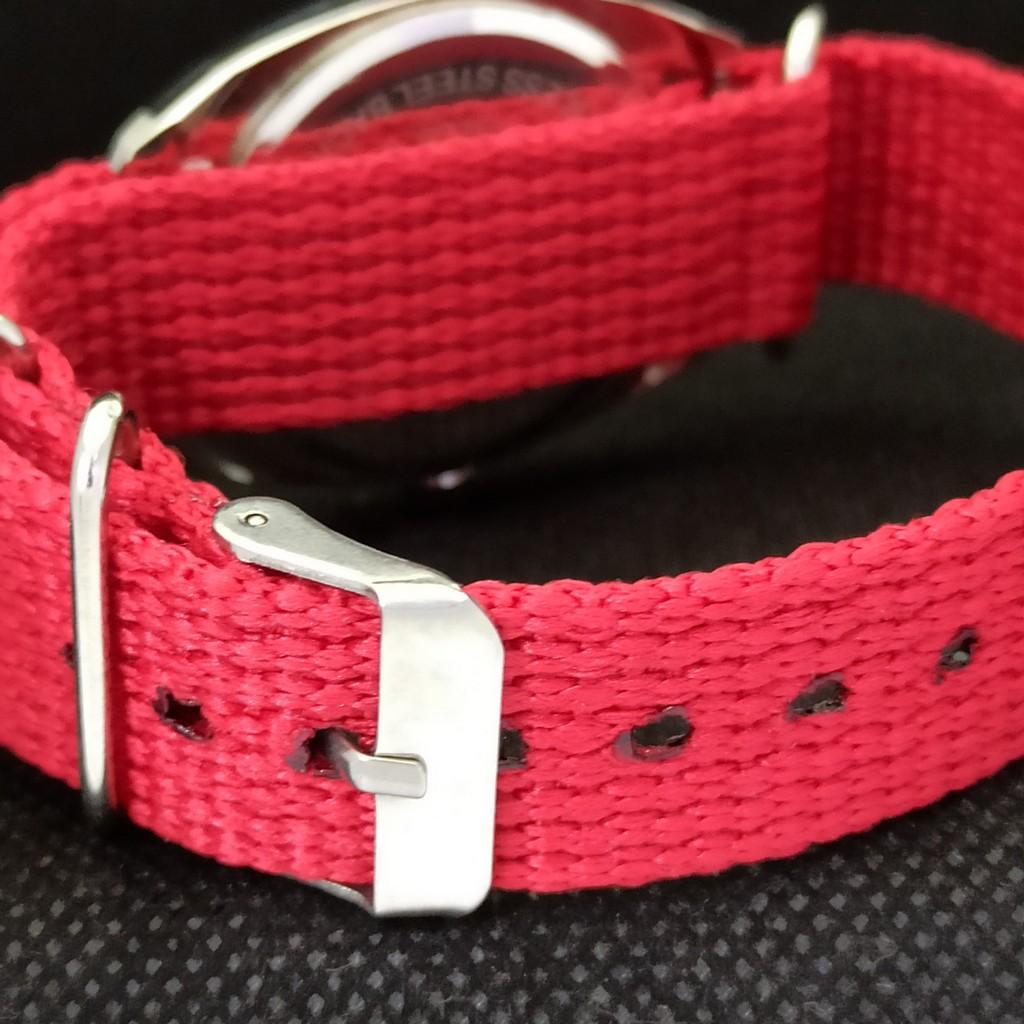 VINTAGE ORIS WINDING SWISS REFURBISHED MENS WRIST RED WATCH 558c-a297202-1