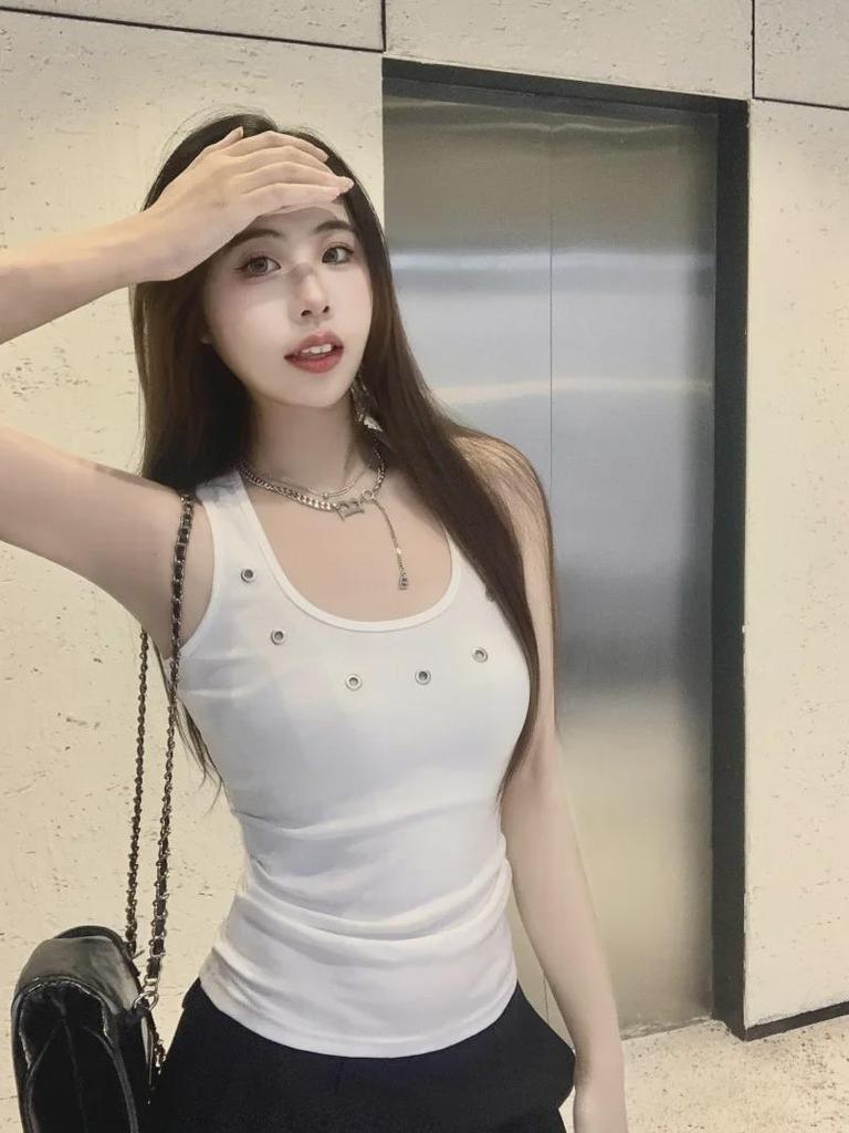 Women's Cotton I-Shaped Sleeveless Sports Vest - Slim, Versatile & Beautiful Back Design for Summer.