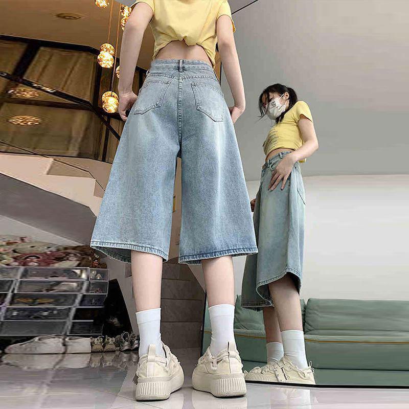 Light Blue Women s Plus Size High-Waisted Mid-Calf Wide-Leg Denim Shorts 3XL