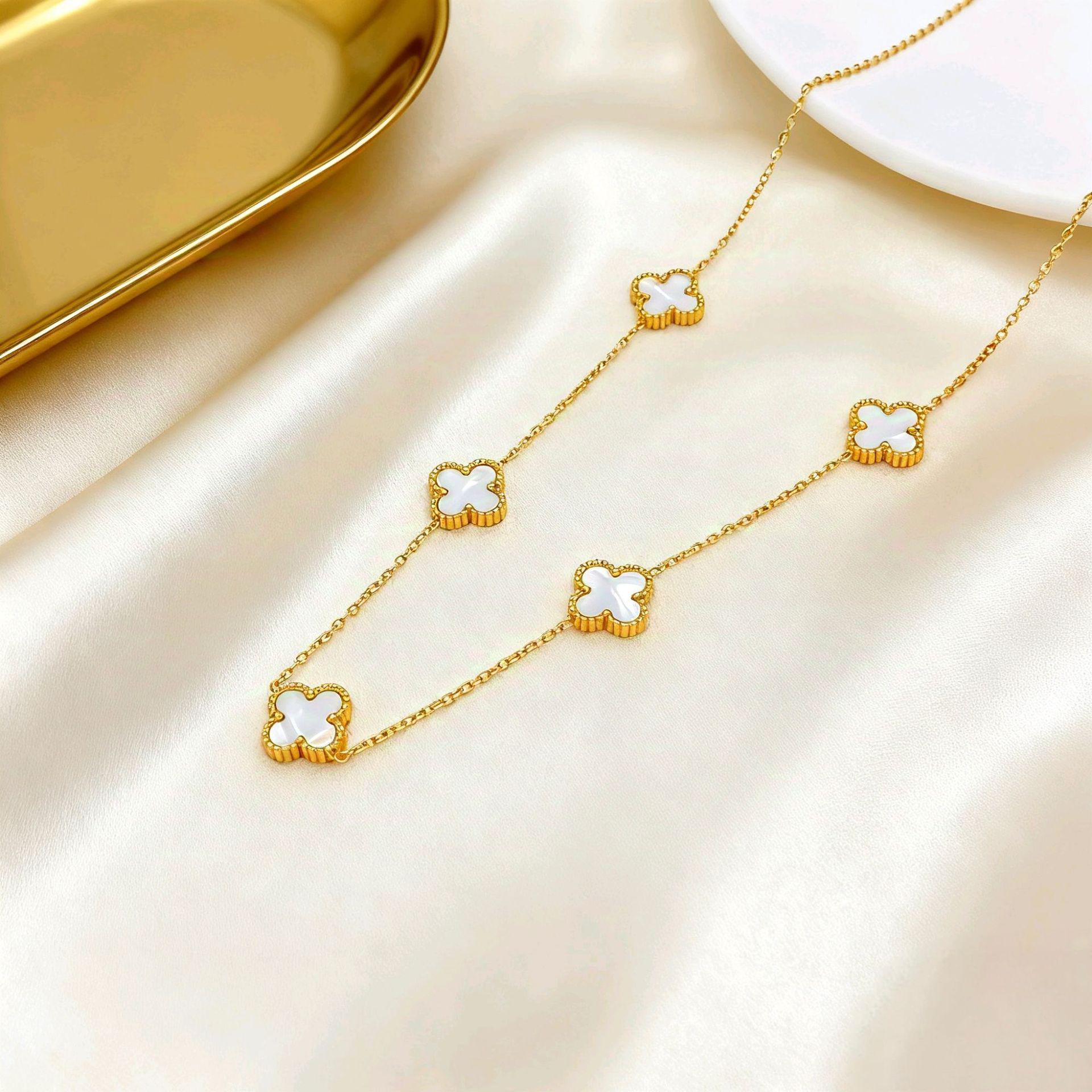 

Versatile Lucky Four-Leaf Clover Necklace, 13mm Titanium Steel, 18K Gold, Non-Fading Stainless Steel