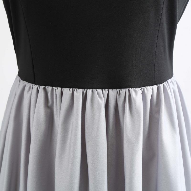 Hot-selling V-neck Sleeveless Positioning Printed Big Swing Skirt, One Large Size.