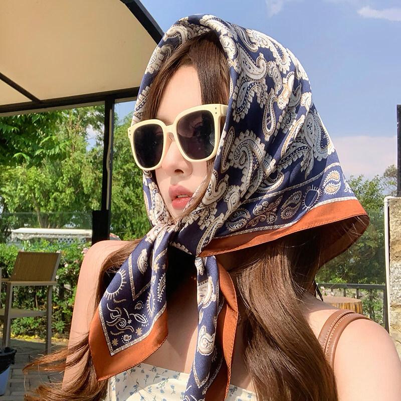 Spapani Women s Elegant Retro Small Square Scarf