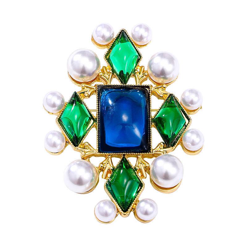 Baroque Retro Crystal Brooch Brooch Fashion Versatile Coat Accessory Pin