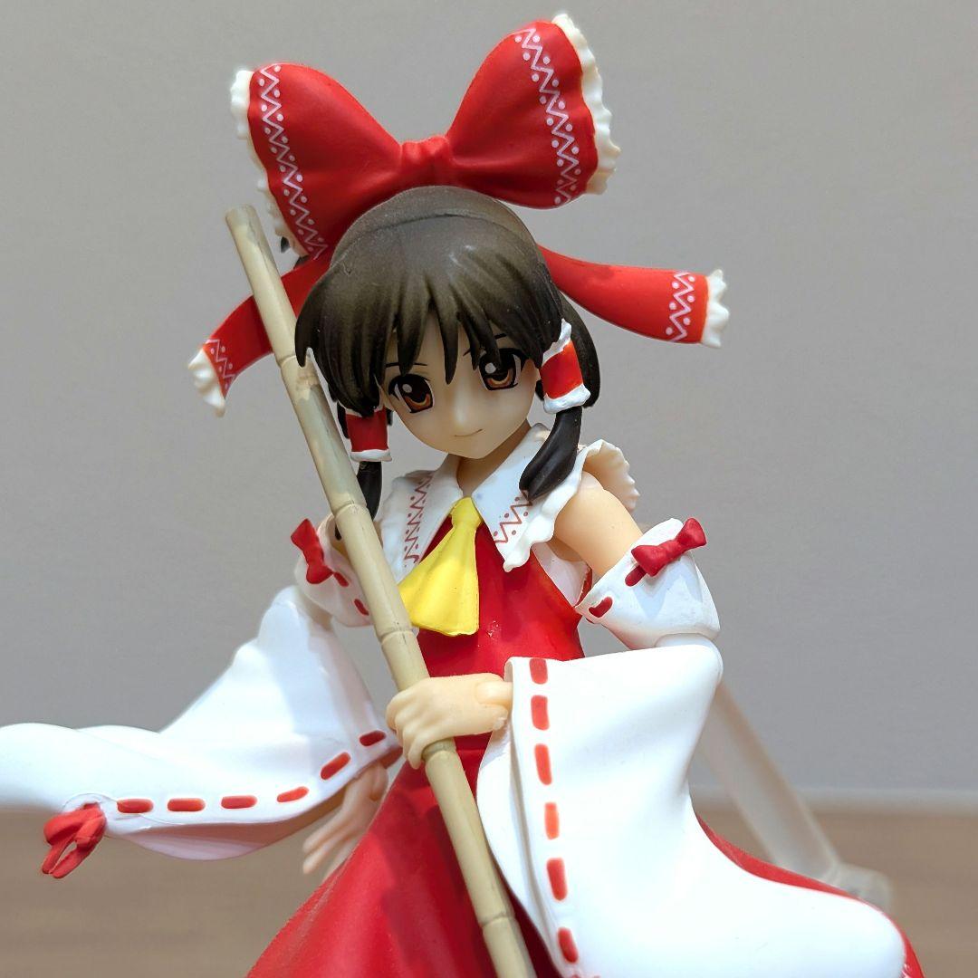 

[Б/У] figma Хакурей Рейму