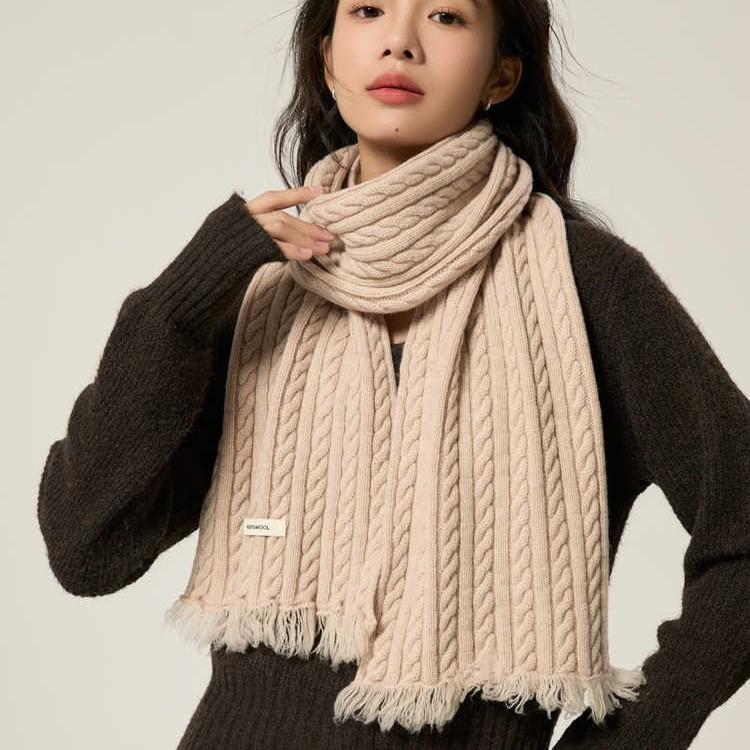 Delicate Twist Solid Color Wool Scarf Female Soft Couple Scarf